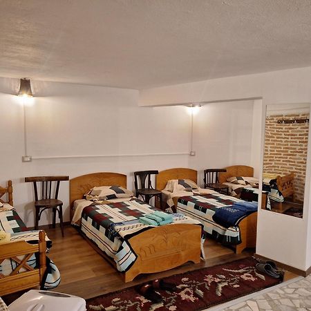 At Pikotiko'S - Korca City Rooms For Rent 외부 사진